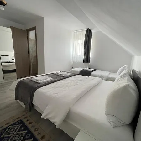 La Stan Agroturistica Hotel Kluž